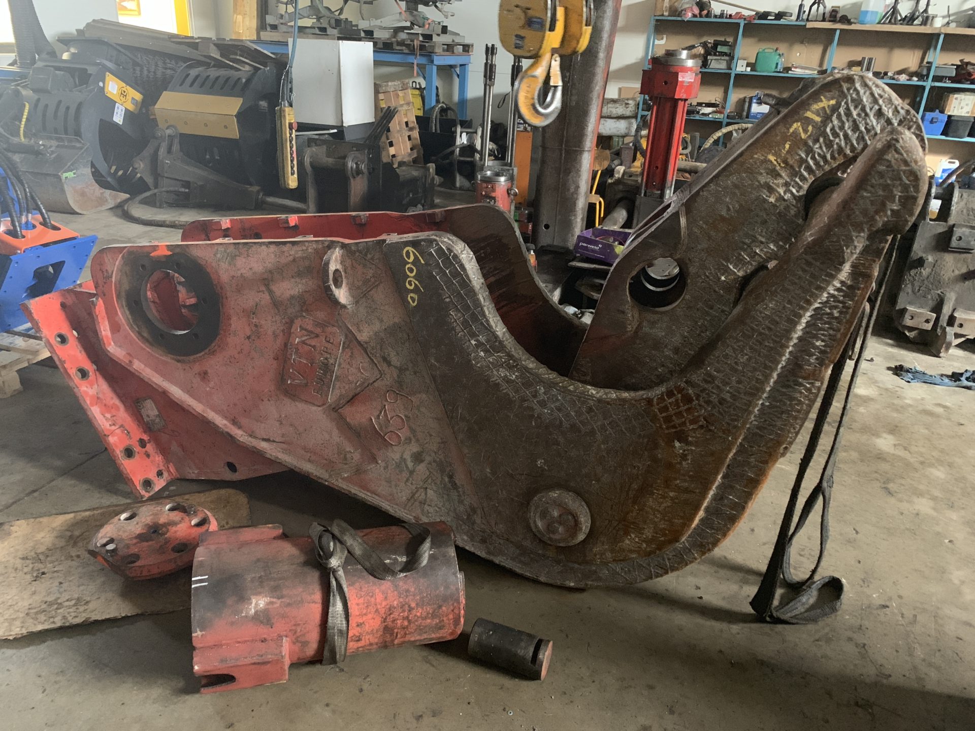 VTN pulverizer stripped down